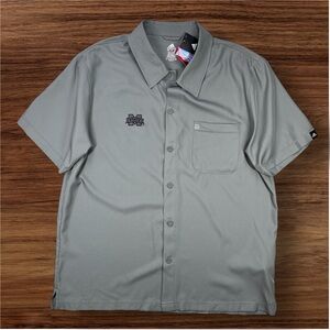 Adidas Collegiate Men’s Gray Short Sleeve Button Down. MS State. Large. NWT